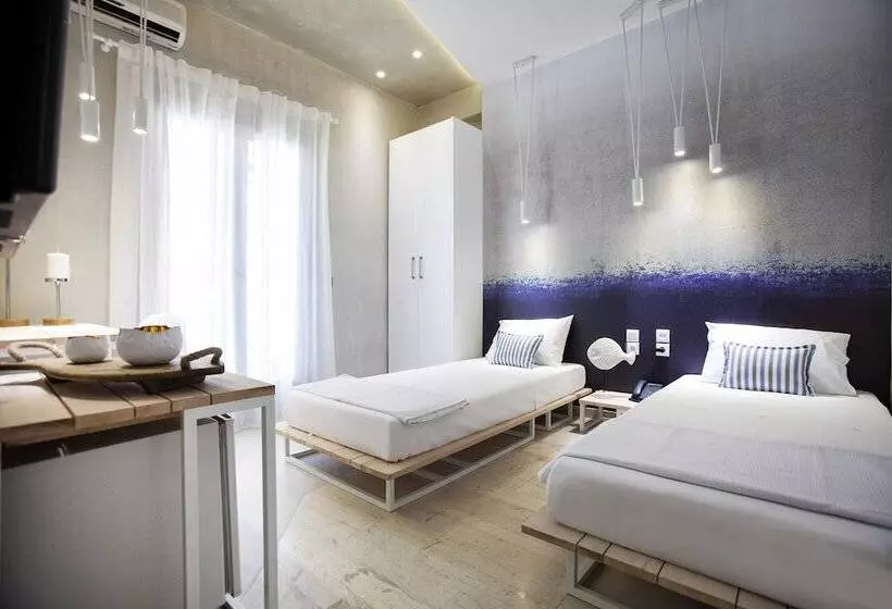 コンフォートルーム, Privee Santorini