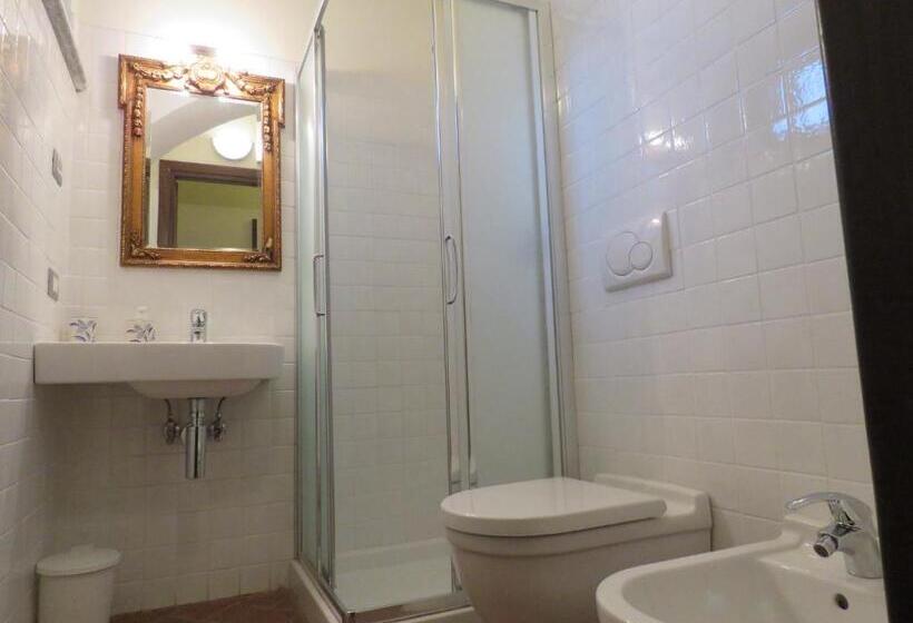 غرفة قياسية, Relais Palazzo Paleologi Sec.xiv