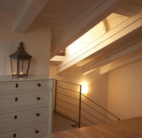 جناح, Relais Palazzo Paleologi Sec.xiv