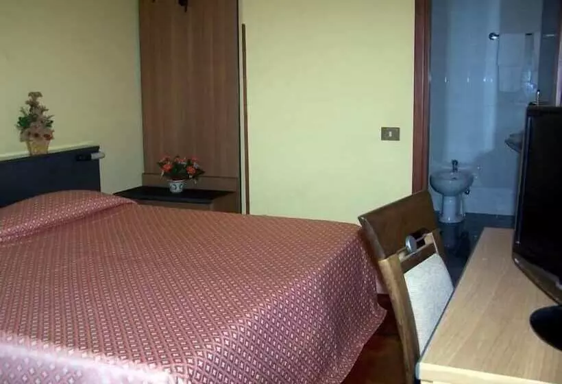 اتاق استاندارد سه نفره, Ristorante Belvedere