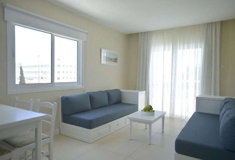 패밀리 스위트, Sunrise Gardens Apart