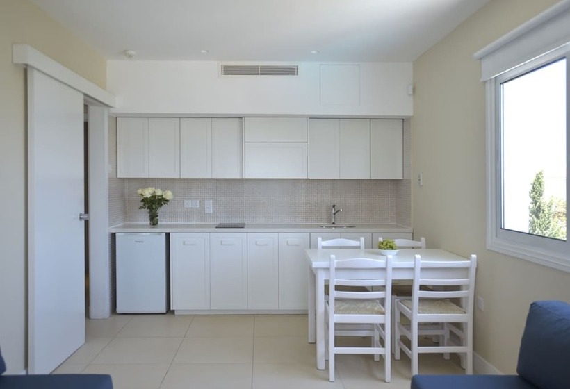 패밀리 스위트, Sunrise Gardens Apart