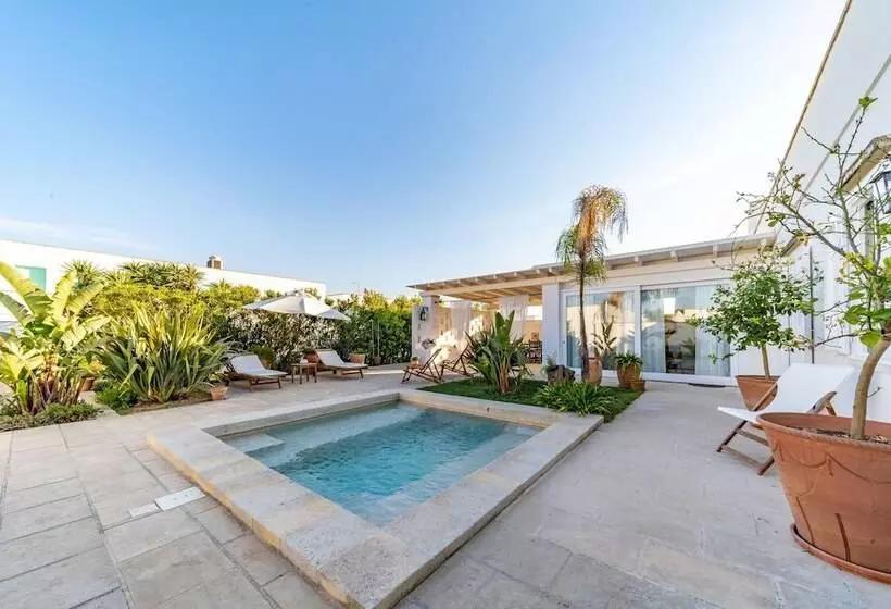Suite with Pool, Tenuta Centoporte