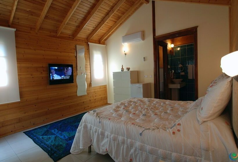 Бунгало Стандарт, The Bay Beach Club