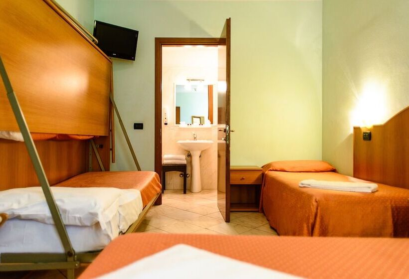 Семейный Номер, Villa Adriana