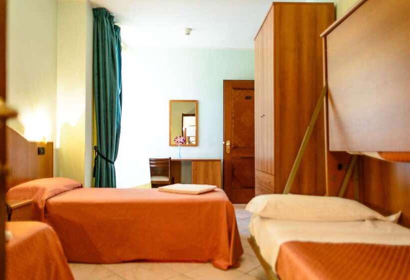 Семейный Номер, Villa Adriana