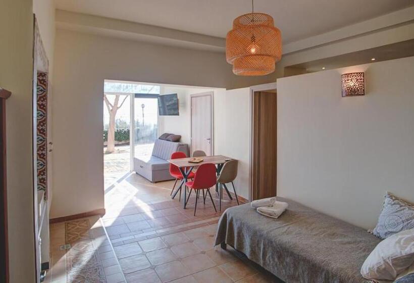 דירת חדר עם טרסה, Villa Sevasti