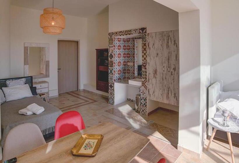 带1个卧室的带阳台的公寓, Villa Sevasti