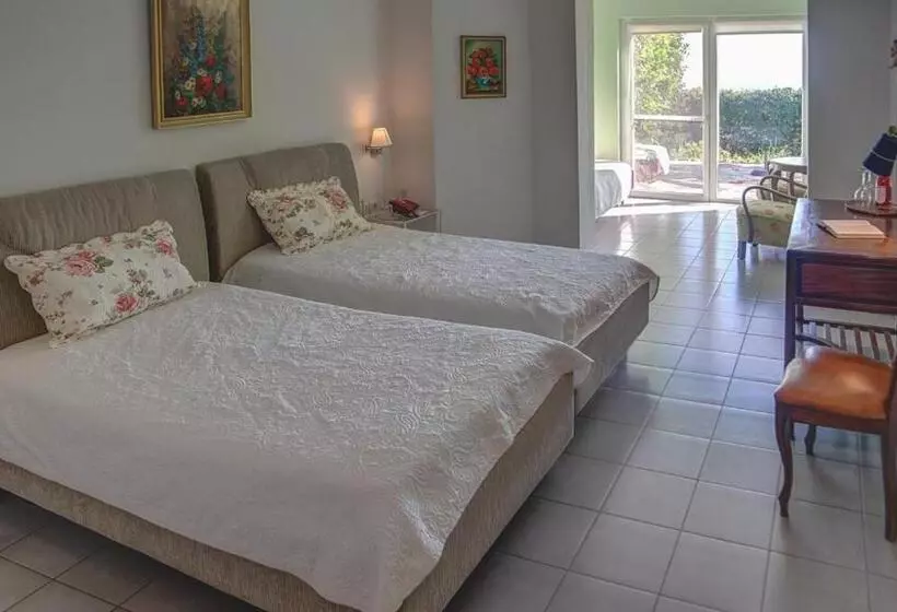 Triple Room Sea View, Villa Sevasti