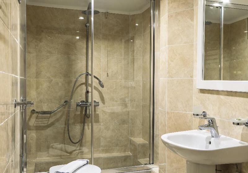 اتاق استاندارد, Karras