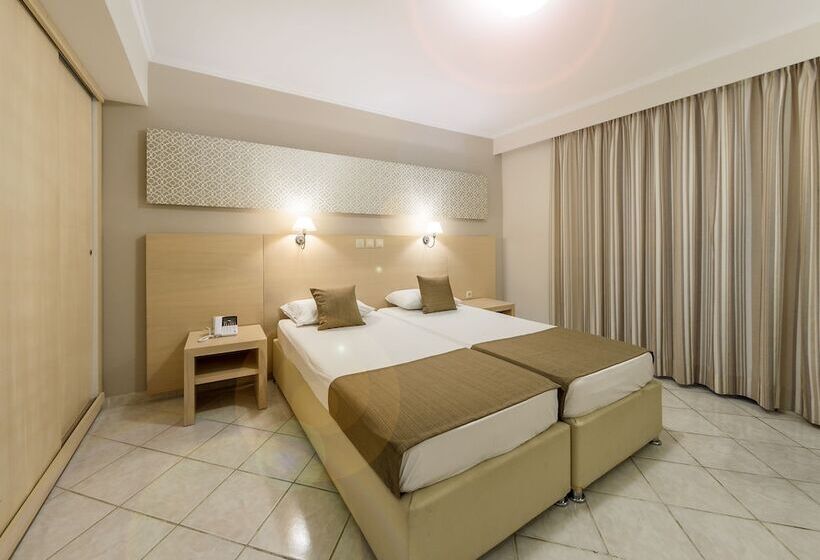 اتاق خانوادگی, Karras