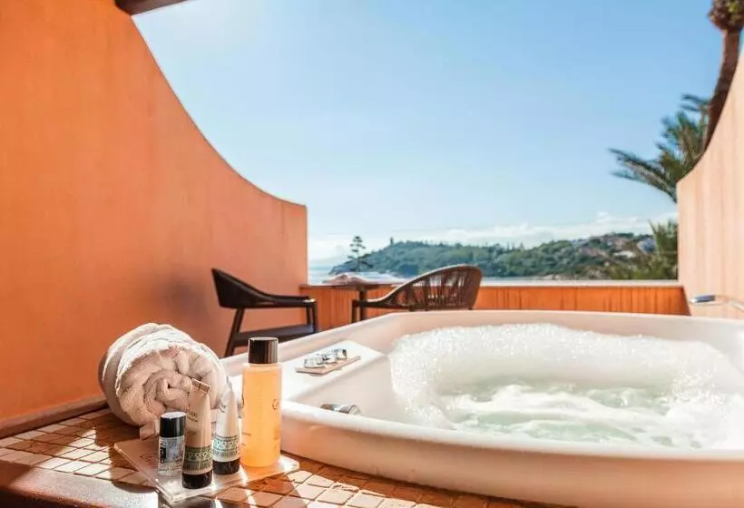 オーシャンビューのデラックストリプルルーム, La Bitta Bovis Hotels