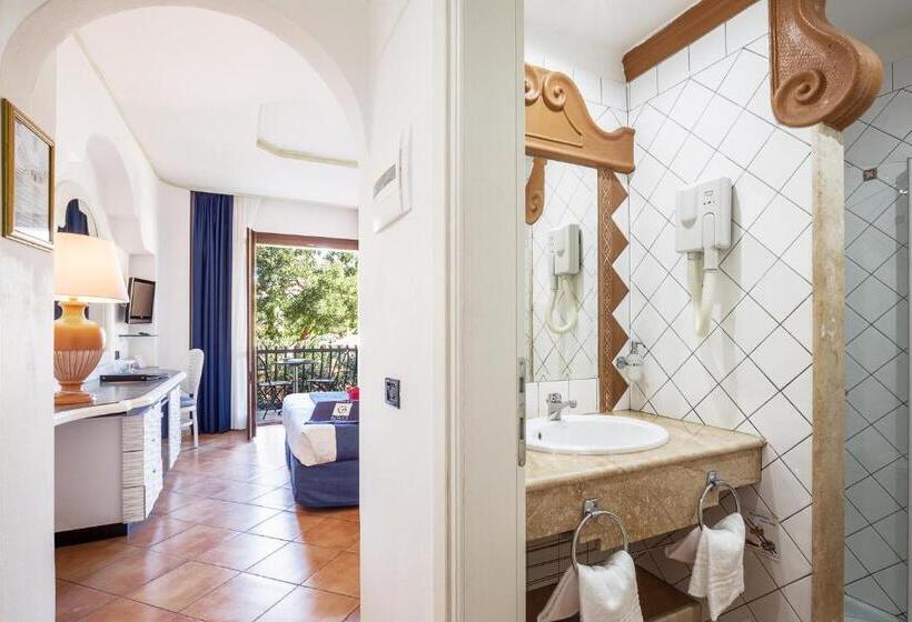 חדר קומפורט לשלושה, La Bitta   Bovis Hotels