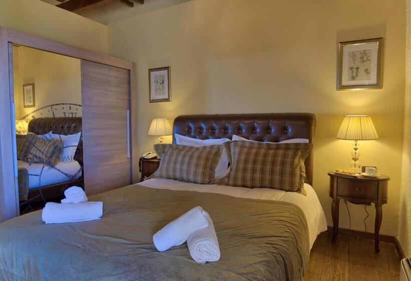 اتاق پرمیوم, Aegli Arachova