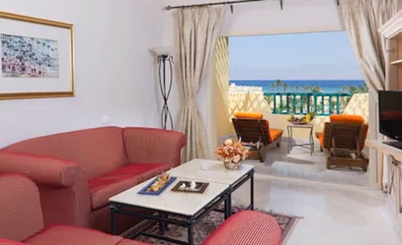 سوییت اجرایی, The Bayview Taba Heights Resort