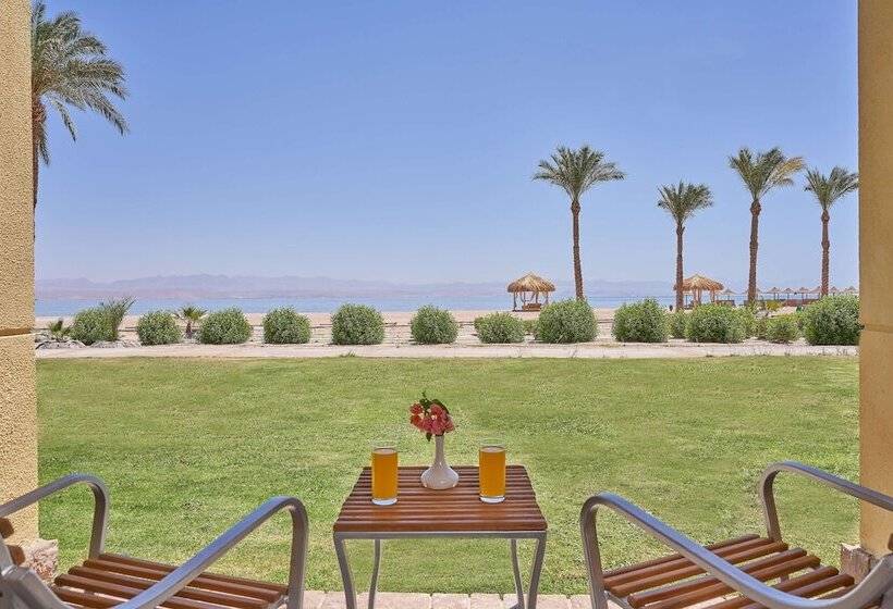 سوییت خانوادگی, The Bayview Taba Heights Resort