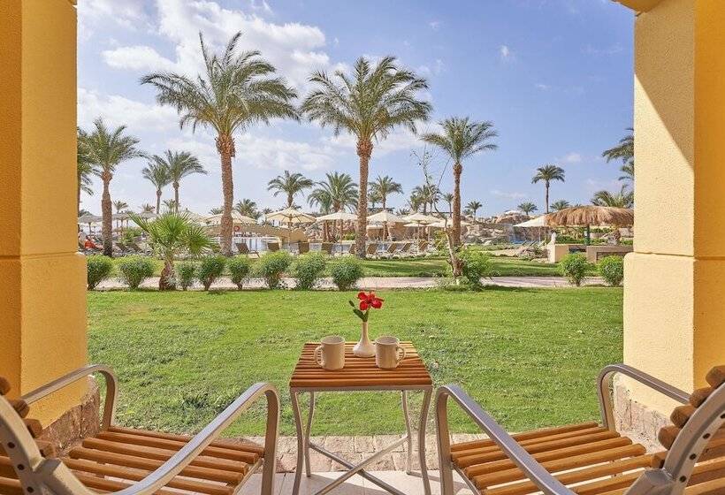 سوییت خانوادگی, The Bayview Taba Heights Resort
