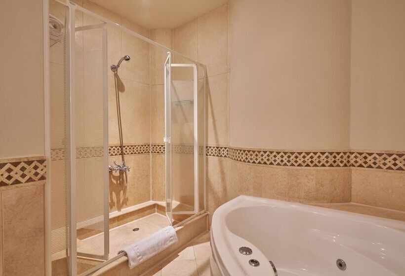 سوییت اجرایی, The Bayview Taba Heights Resort