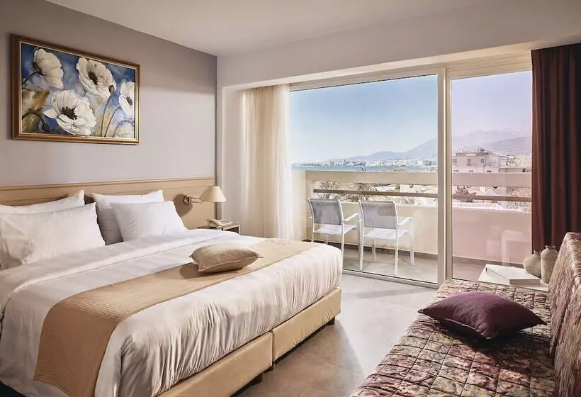 サイドオーシャンビューのトリプルルームスタンダード, Tylissos Beach Hotel   Adults Only