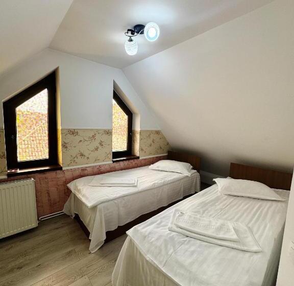 آپارتمان 2 خوابه, Carpathian Newstar