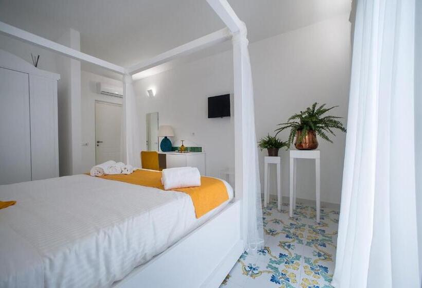 デラックスルーム, Cocciu D’amuri