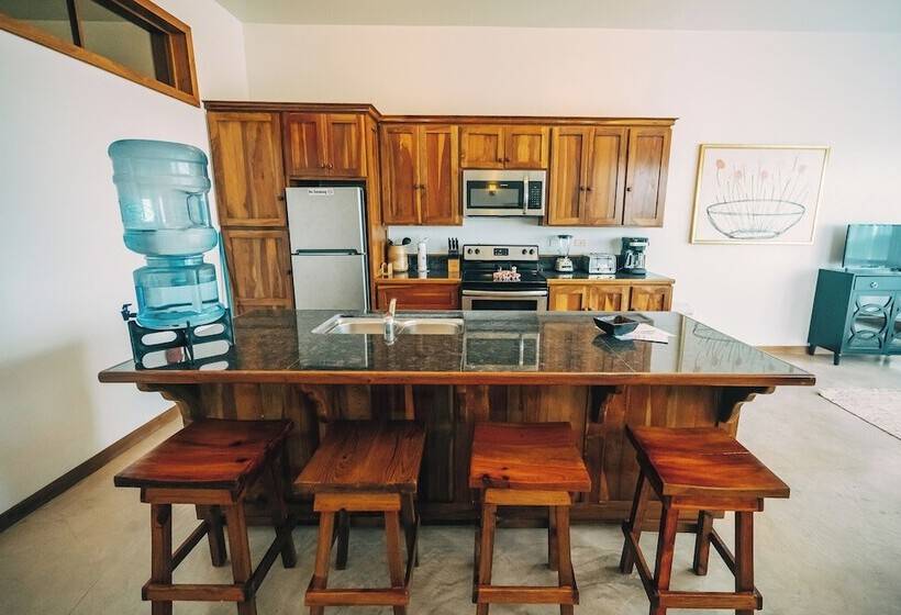 سوئیت دلوکس 2 خوابه, Brahma Blue Resort