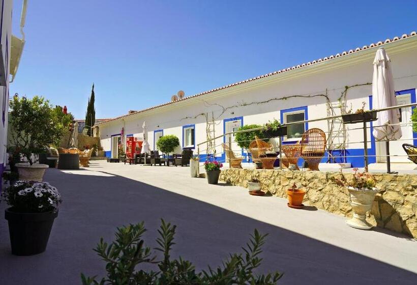 适合残疾人士使用的带超级大床的标准间, Carvoeiro B&b And Spa