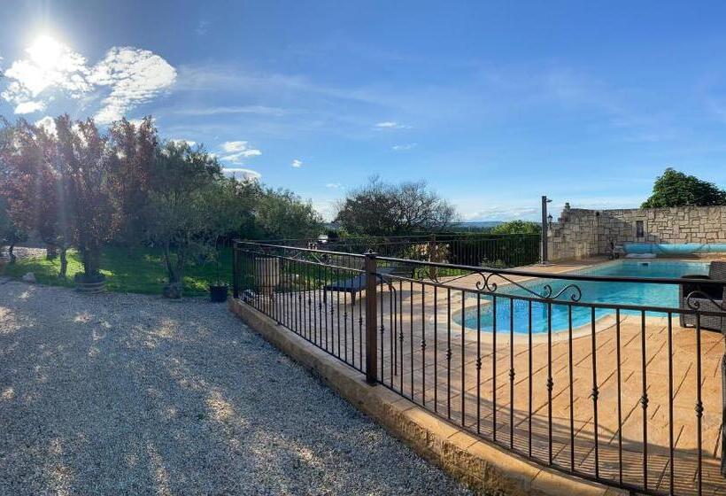 スタンダードルーム, Chambre D'hotes Les Cigales