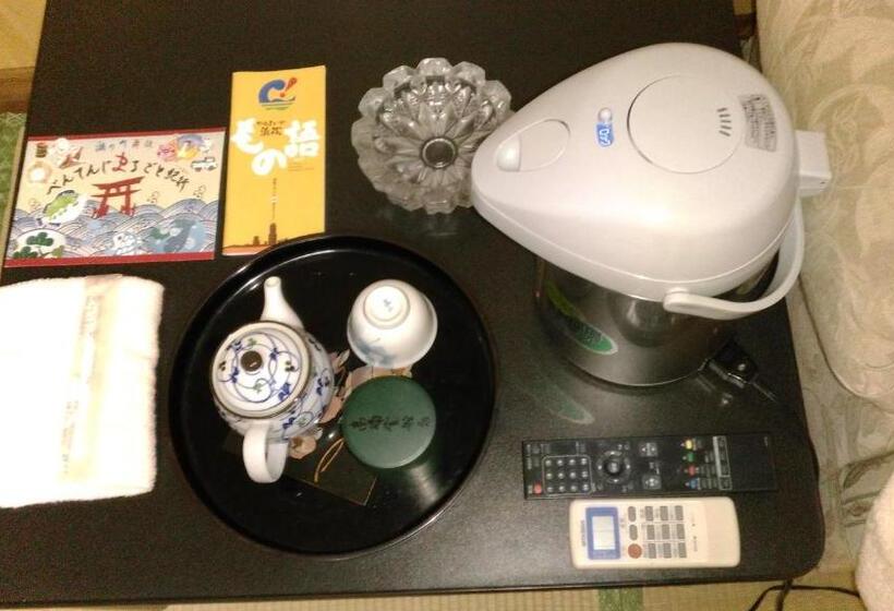 اتاق استاندارد با سرویس بهداشتی مشترک, Minshuku Takahashi Kashibuneten