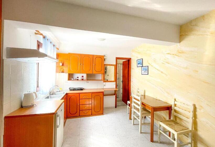 استودیو خانوادگی, Villa Dima
