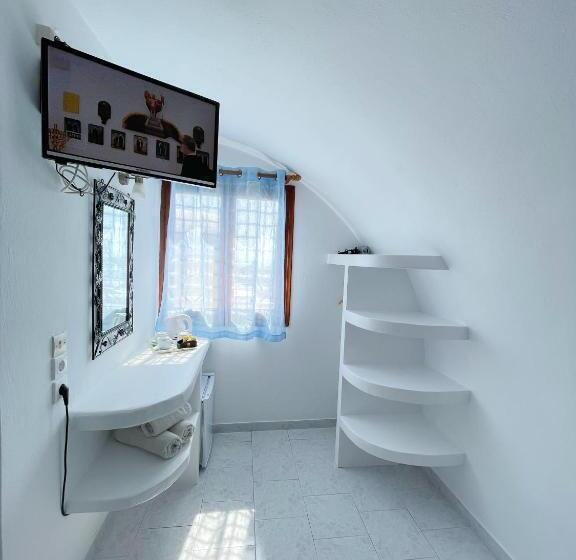 Habitación Triple Estándar con Vistas, Villa Dima