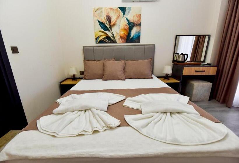 プールビュースタンダードルーム, Mykonut Boutique Suites