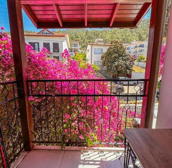 スタンダードトリプルルーム, Mykonut Boutique Suites