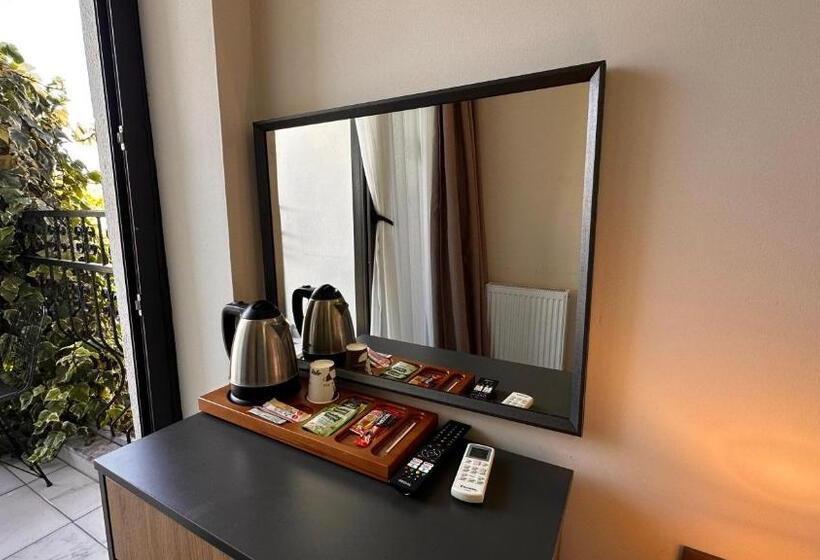 Номер Deluxe Вид на Море с Балконом, Mykonut Boutique Suites