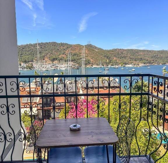 オーシャンビューデラックスルームバルコニー付き, Mykonut Boutique Suites