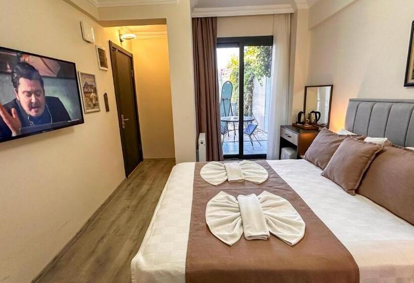 プールビュースタンダードルーム, Mykonut Boutique Suites