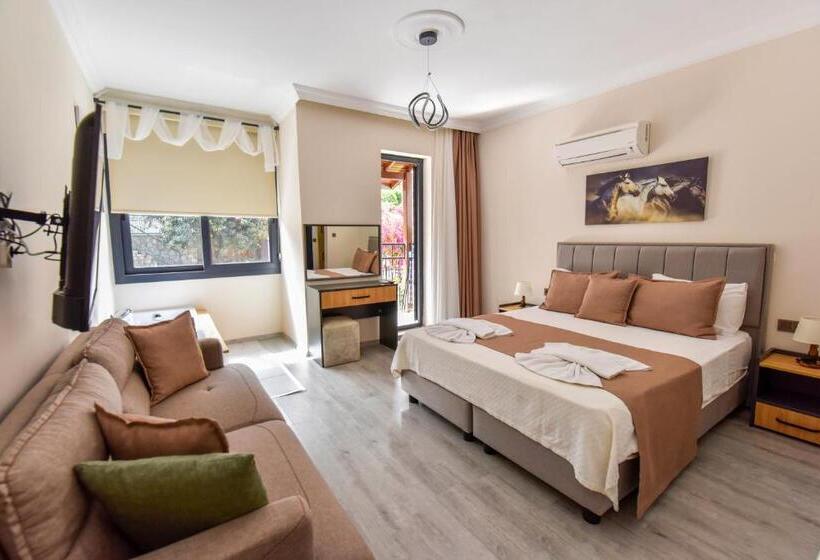 Номер Стандарт Трехместный, Mykonut Boutique Suites