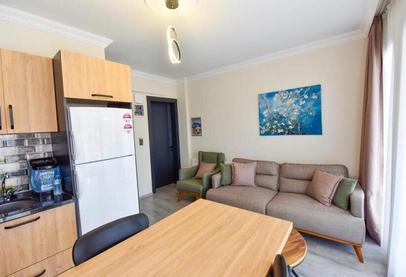 オーシャンビュースイート, Mykonut Boutique Suites