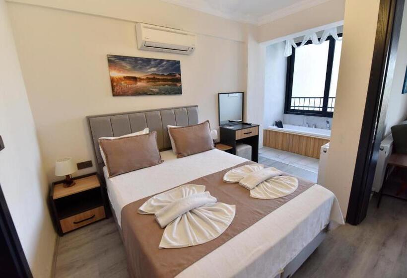 オーシャンビュースイート, Mykonut Boutique Suites