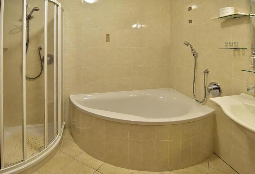 标准间, Zimmervermietung Zum Weissen Rössl