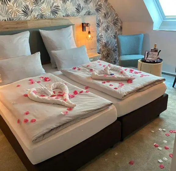 デラックスルーム, Le Filou