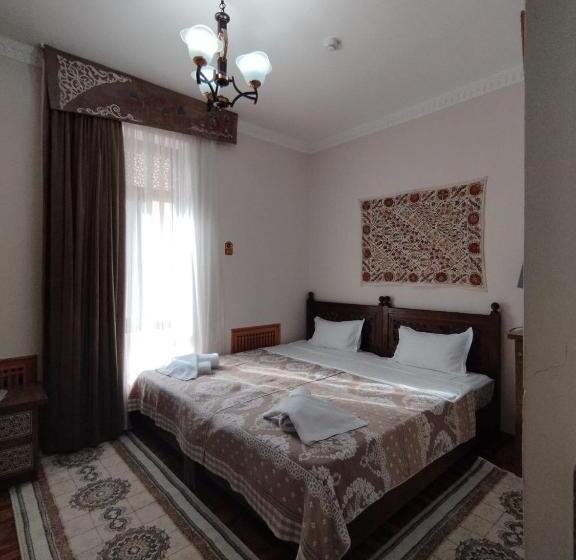 اتاق استاندارد, Orom