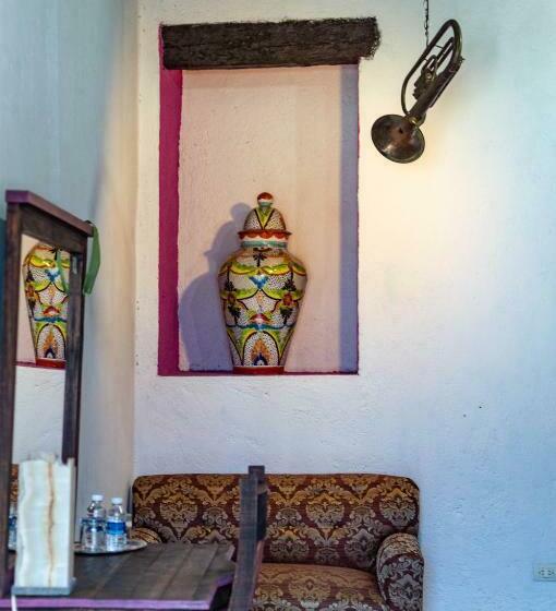 اتاق استاندارد, Bacantes