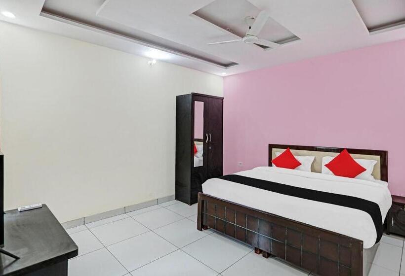 اتاق لوکس سه تخته, Capital O Friends Zone The Guest House