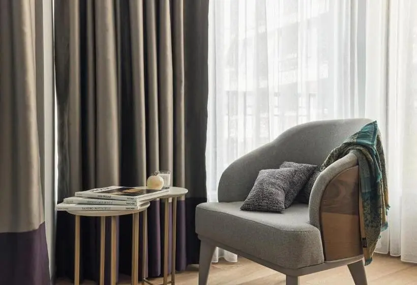 اتاق لوکس با چشم‌انداز شهر, La Fleur Boutique