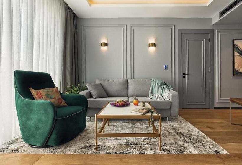 سوییت با چشم‌انداز باغ, La Fleur Boutique