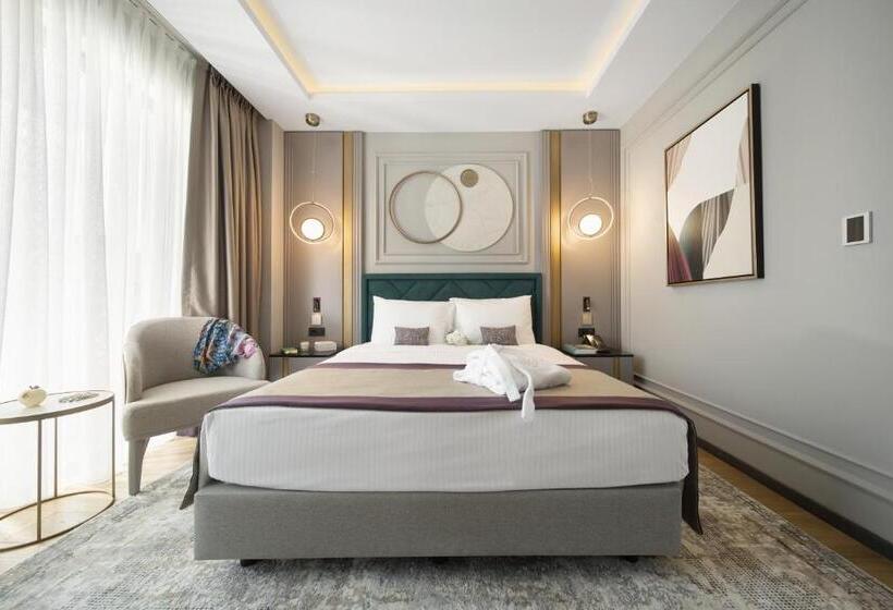 سوییت با چشمانداز جانبی دریا, La Fleur Boutique