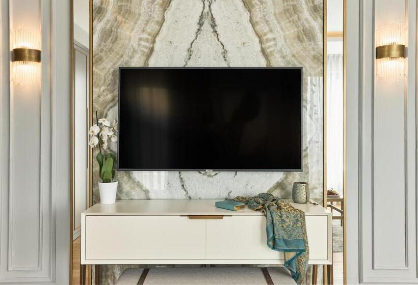 سوییت با چشمانداز جانبی دریا, La Fleur Boutique