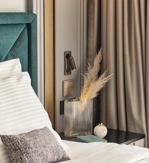 سوئیت 2 خوابه, La Fleur Boutique