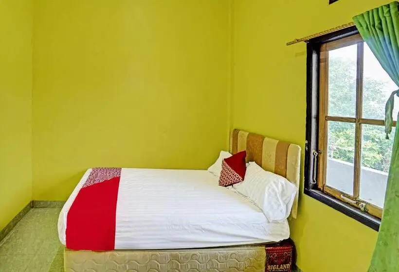 اتاق استاندارد یک نفره, Oyo 90508 Wisma Kenanga